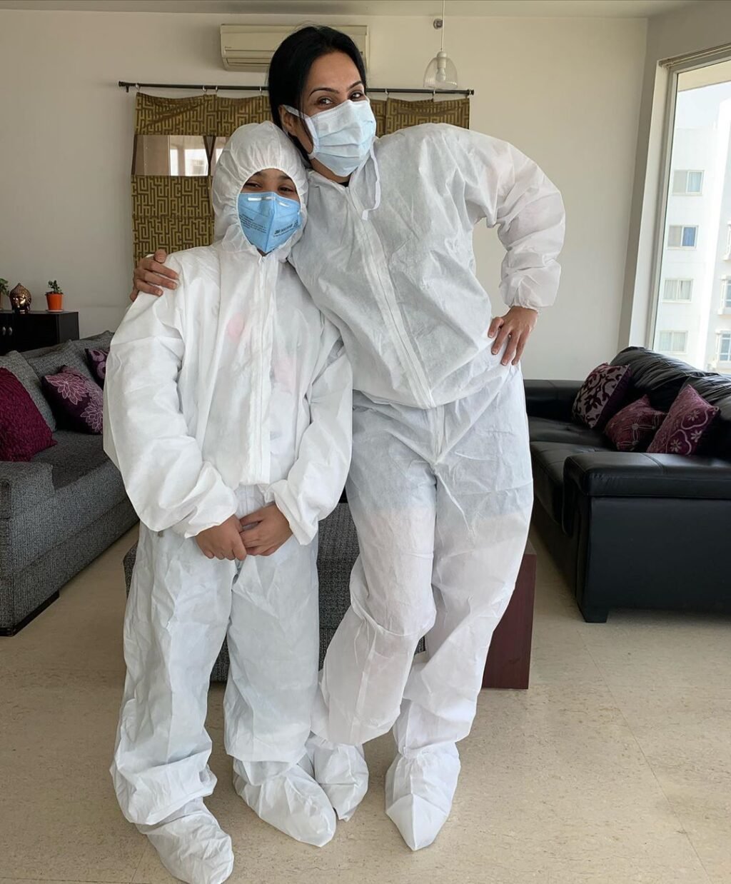 Kamya Punjabi left for Mumbai wearing PPE kit, mask, will return to work