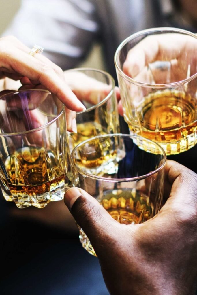 Alcohol will be cheaper in Delhi from today, there will not be 70% corona tax, order issued