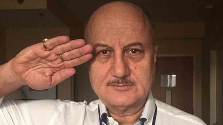 Anupam Kher took 'haircut' from his brother at home, watching videos