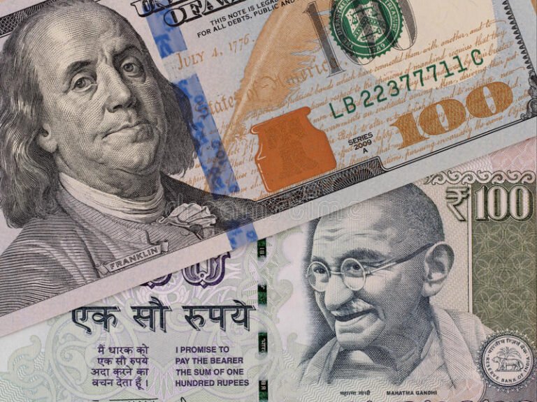 India's foreign exchange reserves have broken all records, crossing 500 billion dollar for the first time