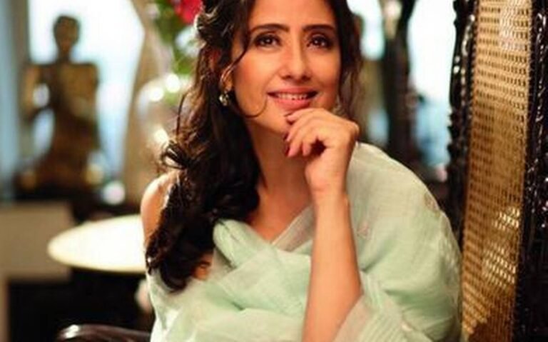 Manisha Koirala shares unseen photos with old friends, making memories fresh