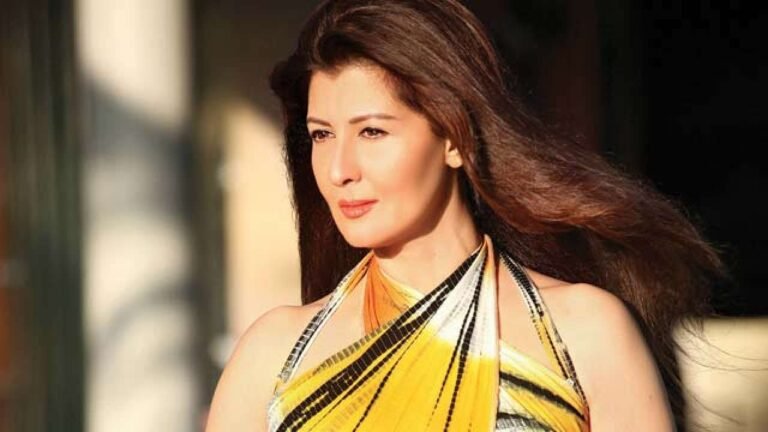Sangeeta Bijlani celebrates birthday with father, cake cutting video goes viral