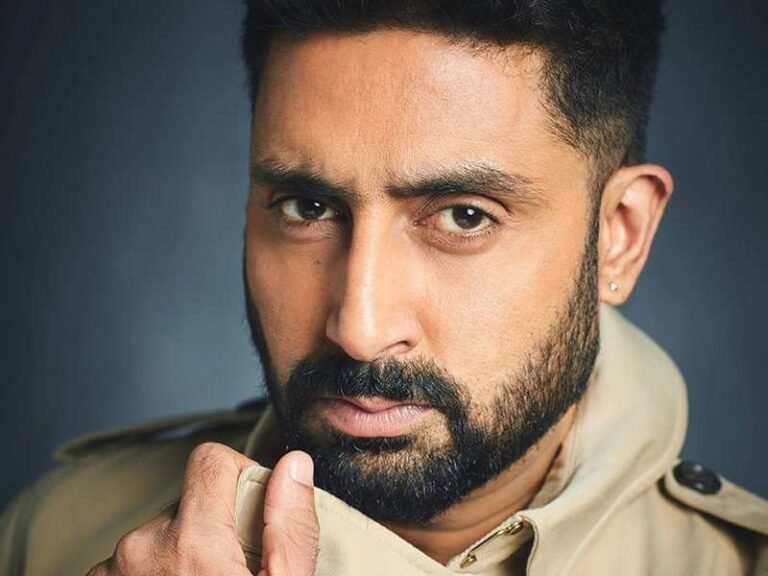 Amitabh with son Abhishek Bachchan also turned Corona positive, admitted