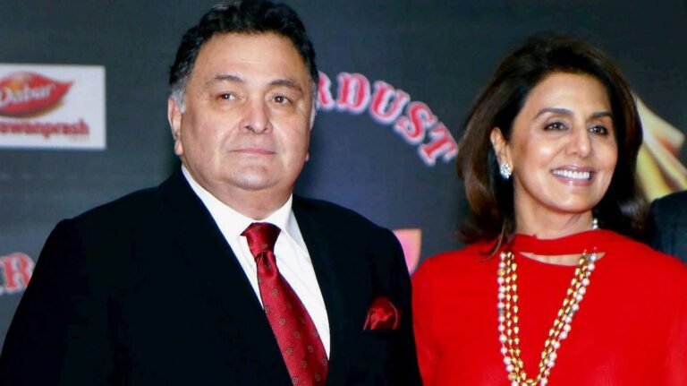 When Neetu celebrated birthday in Paris with Rishi Kapoor and family, the throwback photo went viral
