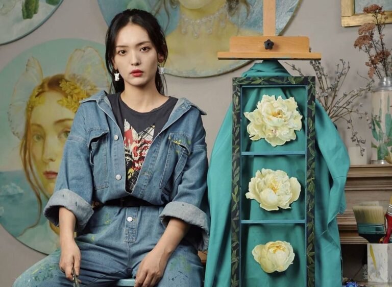 Chinese Artist who changed the perspective of garbage and gave it a form of art: Zhao Xiaoli