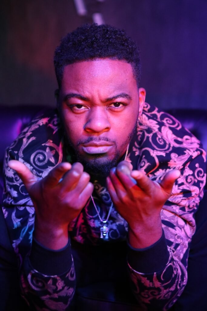 Warren Wint returns with new single titled "Me"