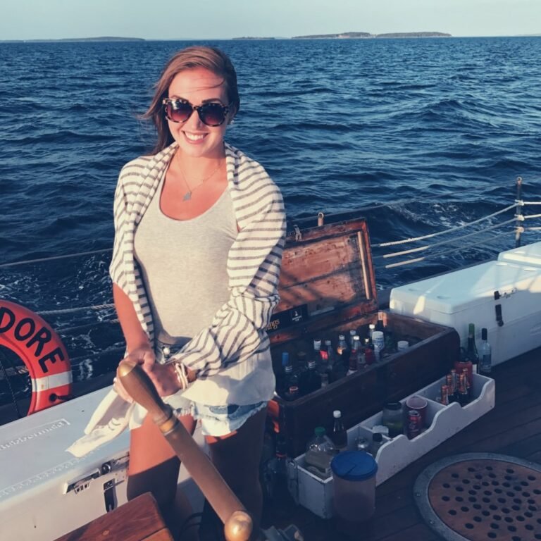 Virtual Assistant Guru, Hannah Plourde