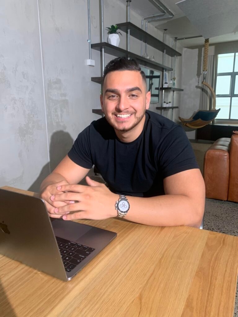 Passionate Trader and founder of Onyx Forex, Nick Deflorio