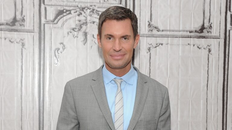 Jeff Lewis - A Media Force to be reckoned
