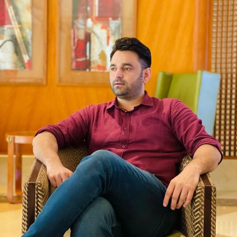 Famous Punjabi Singer Ekam Bawa is all set to mark his presence in Bollywood