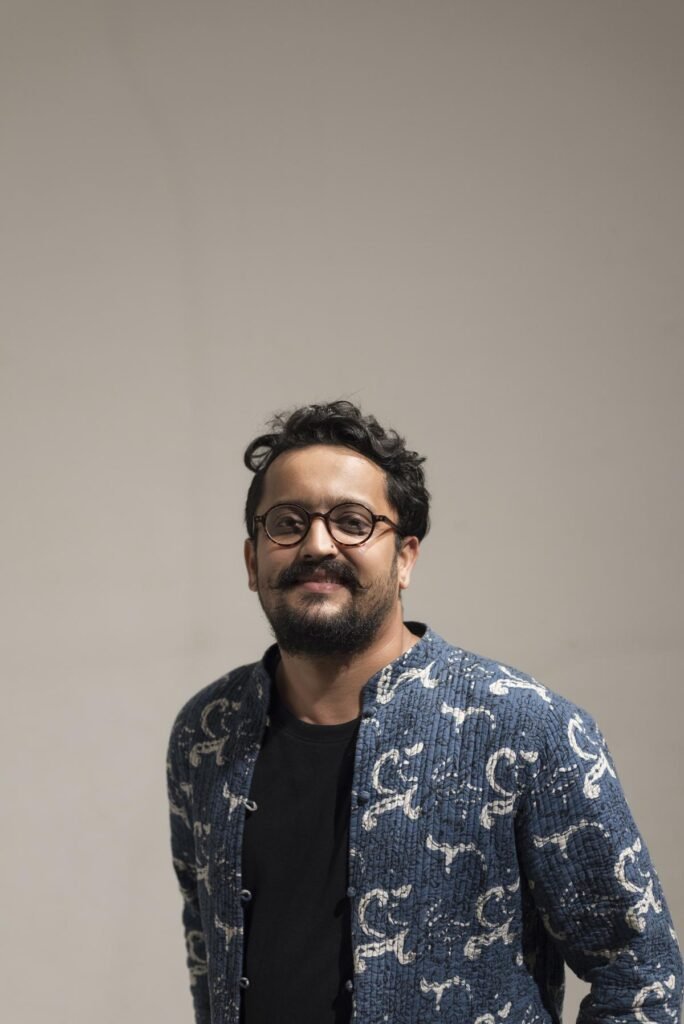 <strong>Amshu Chukki, Youngest and Inspiring Artist of India and the man behind Space Studio</strong>