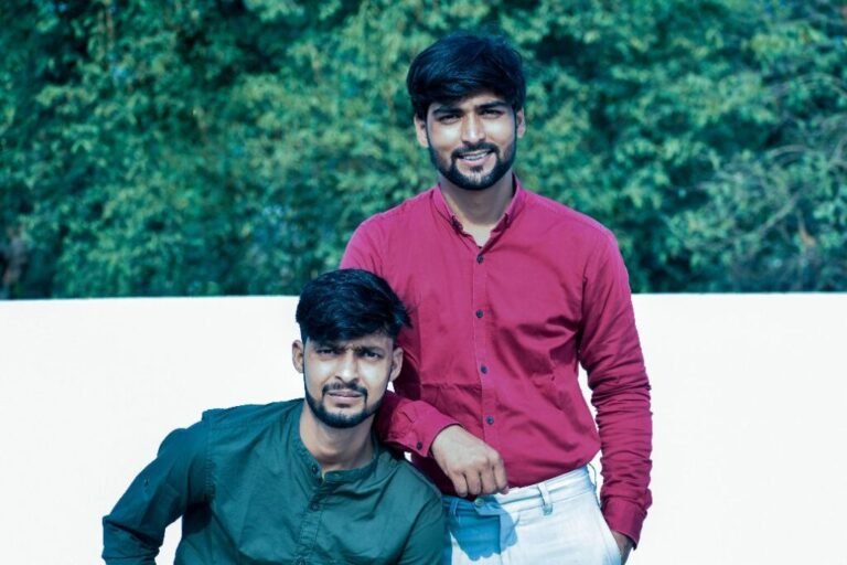 Kundan and Abhishek Mishra Transforming Merchandise Retail with Custkart