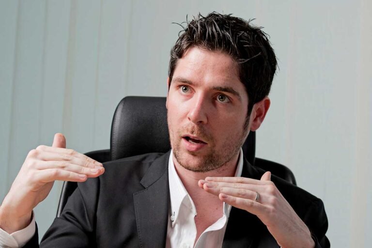 Building Giants: Lessons from Paul Kenny, Dubai's Iconic Entrepreneur