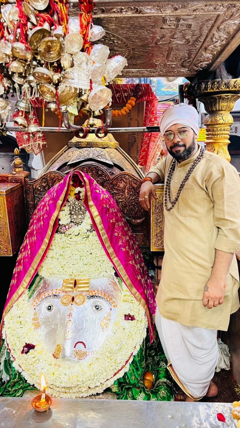 Pt. Deepak Bhardwaj Ji – Revered Priest of Shri Kalkaji Mandir, New Delhi