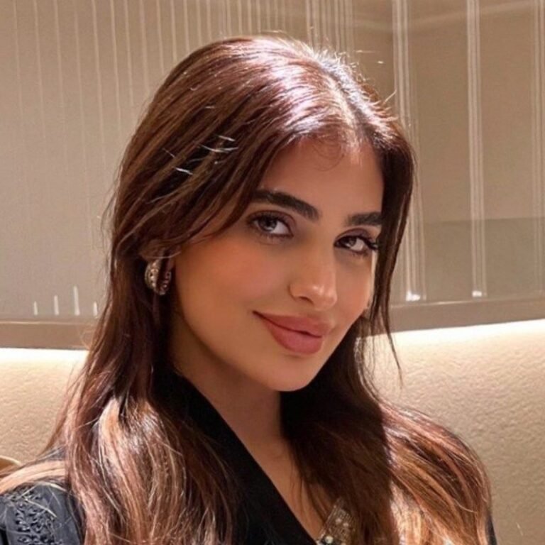 Rawan Hatem inspiring women through beauty lifestyle and motherhood content